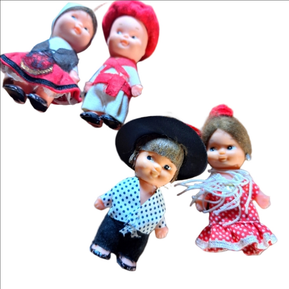FAMOSA DOLL couples